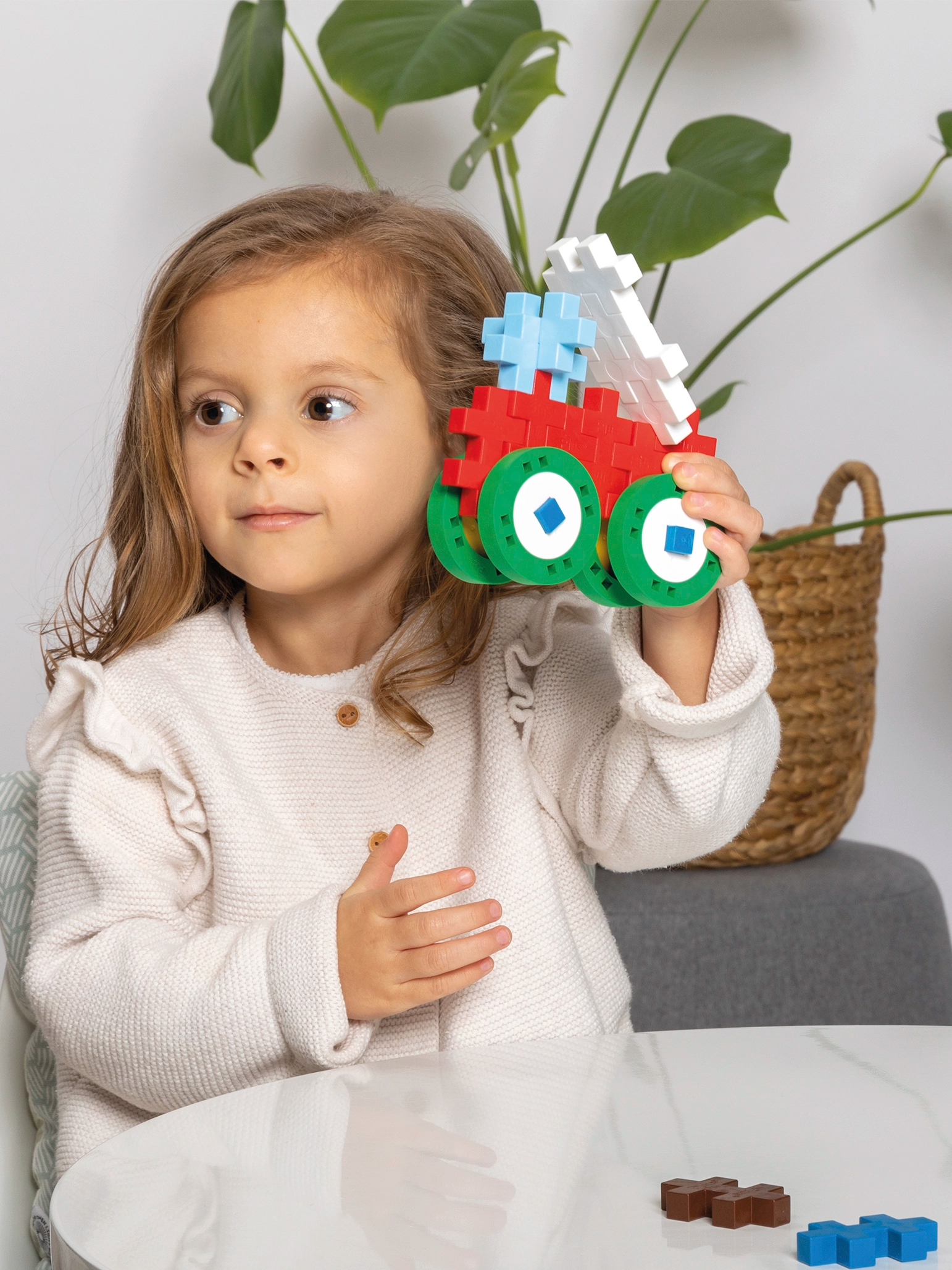BIG Hjul – 4 Gröna hjul med 4 gula och 4 röda navkapslar